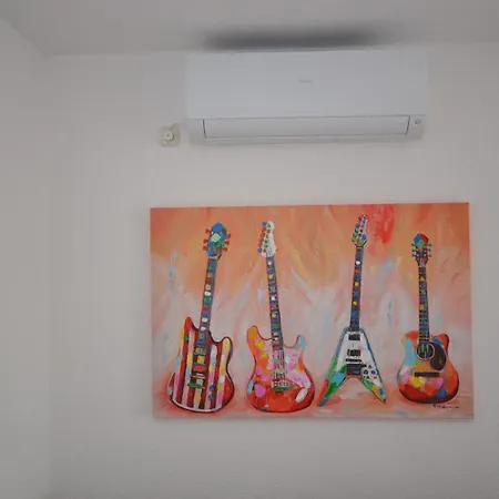Apartment Sun Kiis Postira